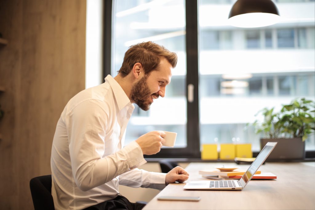 How to Choose the Best Recruiting Software 10 junior/entry level one - Graduate Assessment
