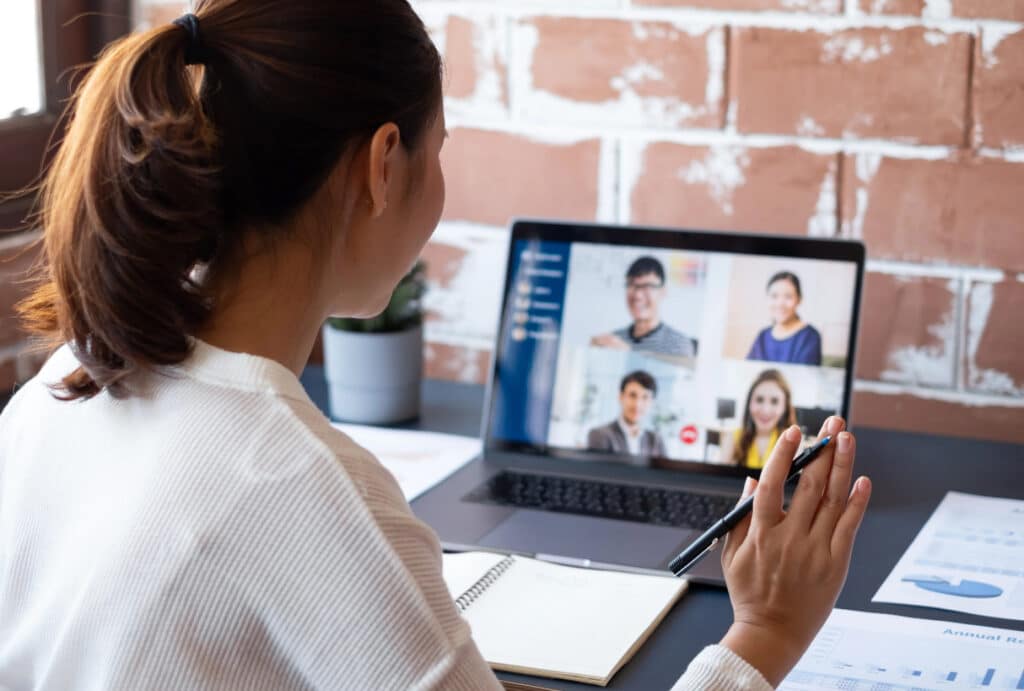 Virtual Interviewing Tips for Hiring Managers 8 Virtual Interviewing Tips for Hiring Managers