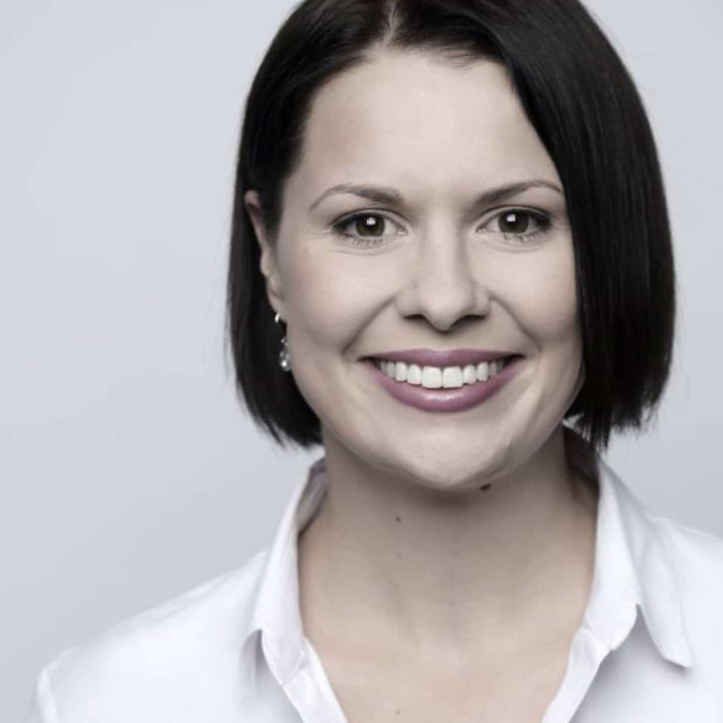 Headshot of Mel Macdonald