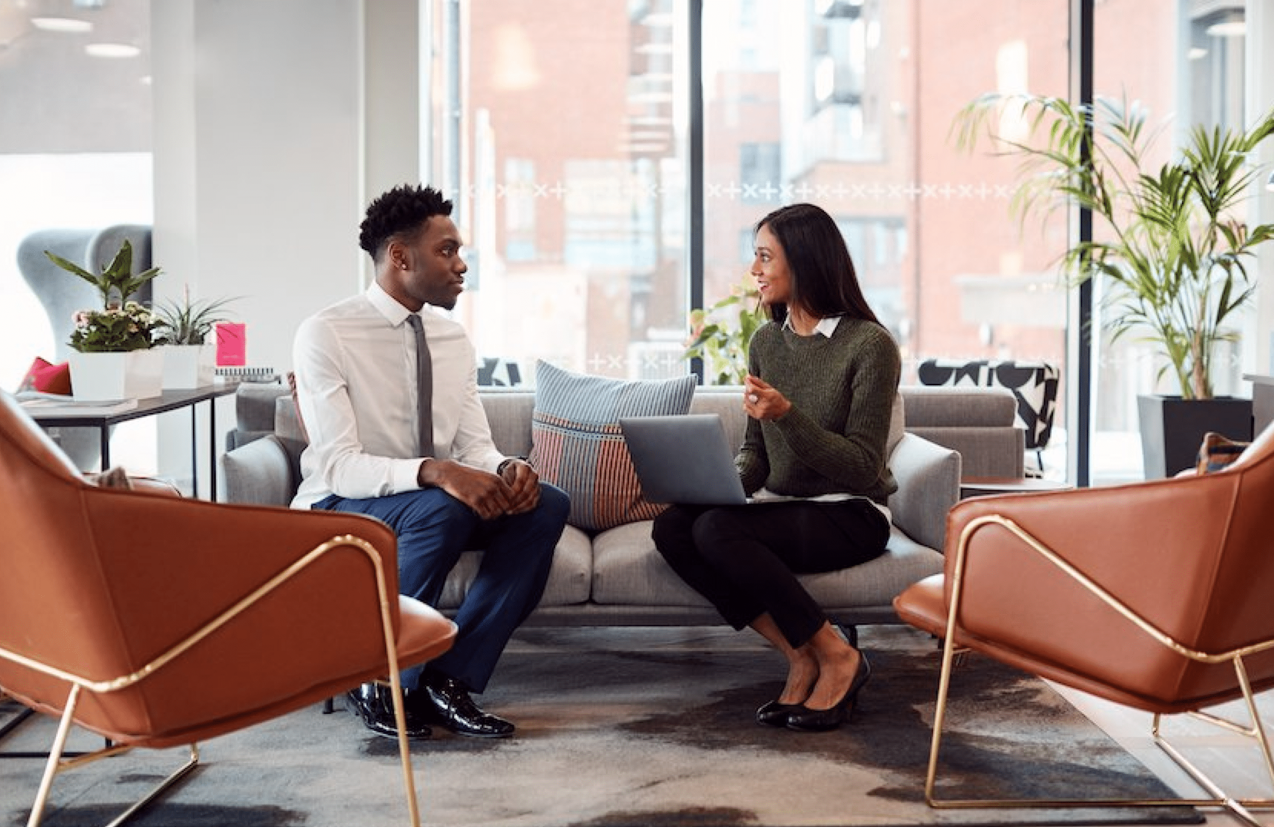 14 Recruitment Methods To Save You From Bad Hiring 3 Image representing online vs offline recruitment