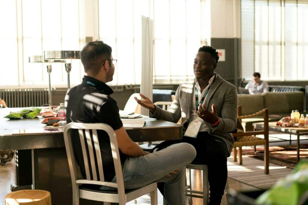 10 Qualities of a Good Mentor (and How to Screen for Them) 2 A mentor speaking to his mentee